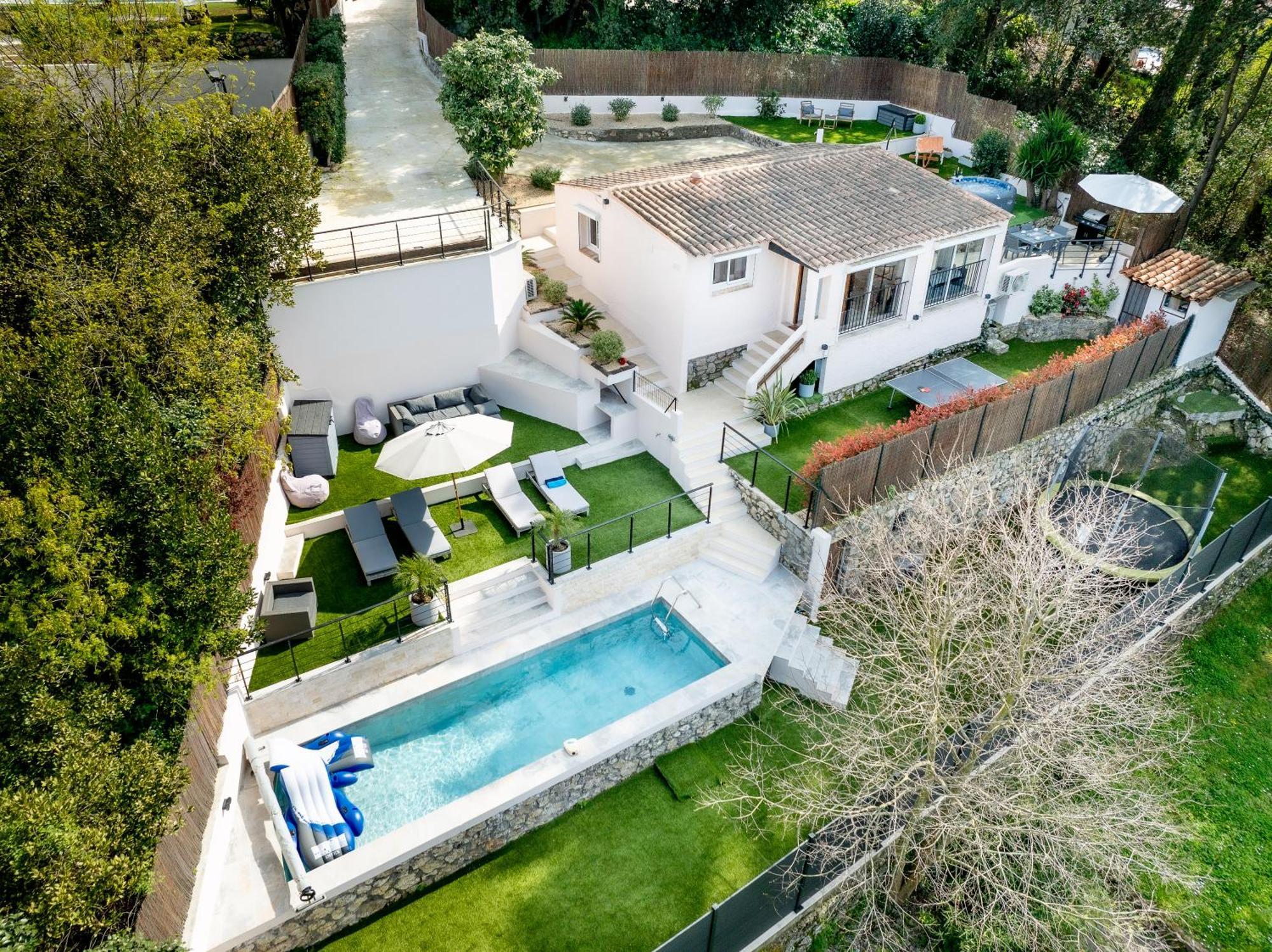 Piscine-Jacuzzi-Videoprojecteur-Clim La Perle Rare Villa Mougins Ngoại thất bức ảnh