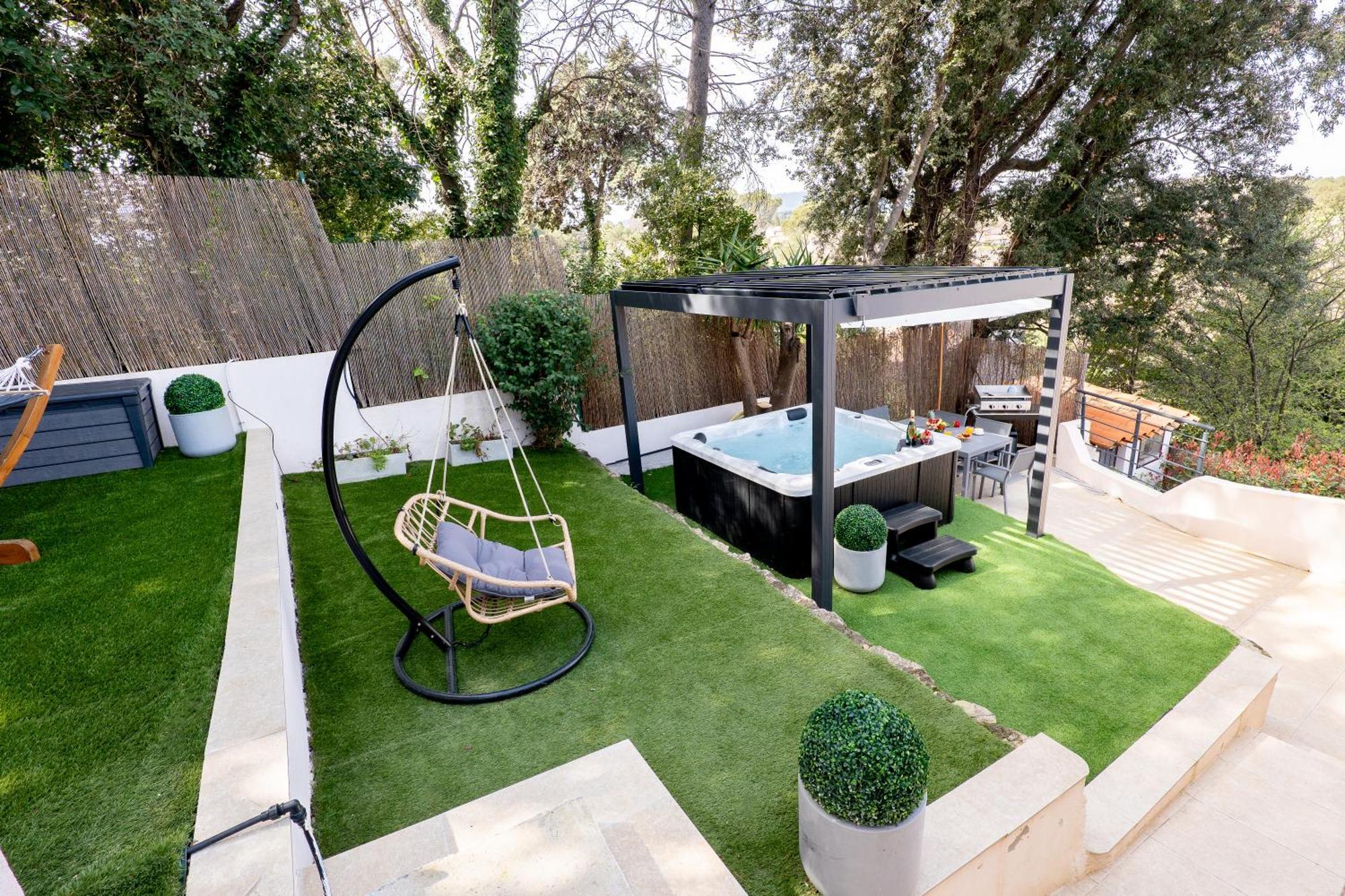 Piscine-Jacuzzi-Videoprojecteur-Clim La Perle Rare Villa Mougins Ngoại thất bức ảnh