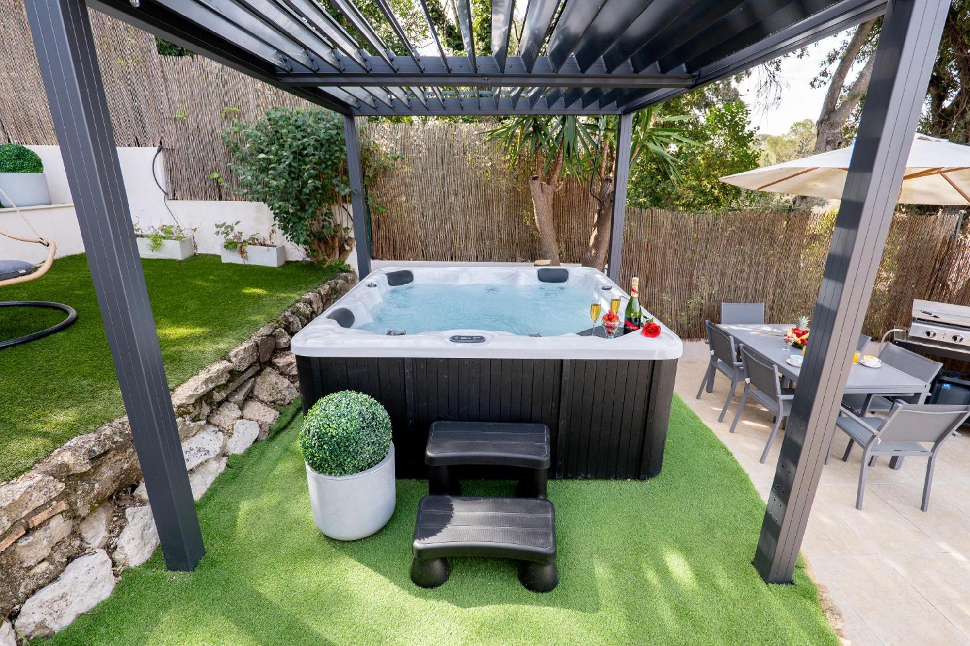 Piscine-Jacuzzi-Videoprojecteur-Clim La Perle Rare Villa Mougins Ngoại thất bức ảnh